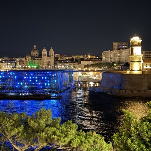 Des éclaircissements sur l'impact des lumières la nuit à Marseille