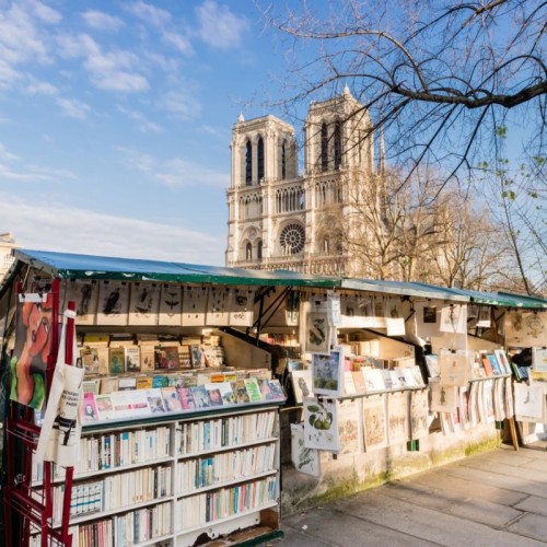 Les bouquinistes, un patrimoine parisien séculaire 