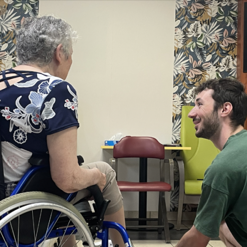 Des jeux vidéo pour l’activité physique des seniors rouennais