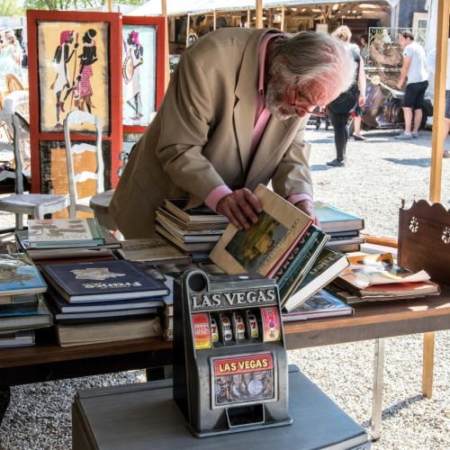 Bordeaux : retour de la brocante de printemps aux Quinconces