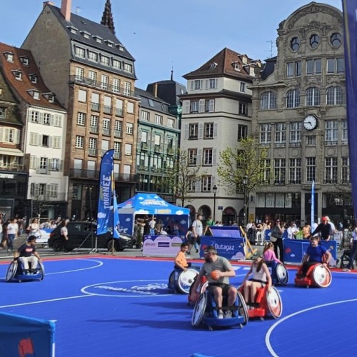 Le handball s’invite sur la place Kléber