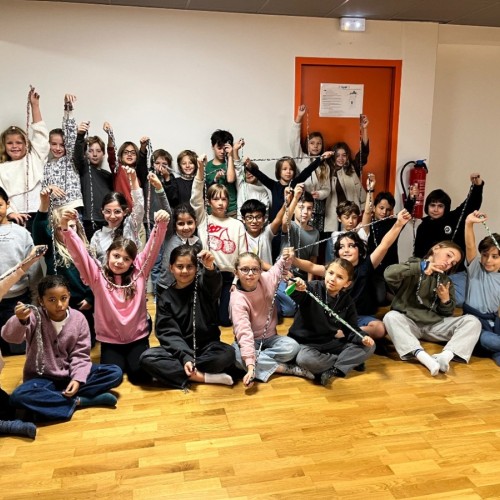 L'art textile tisse des liens entre les jeunes Marseillais
