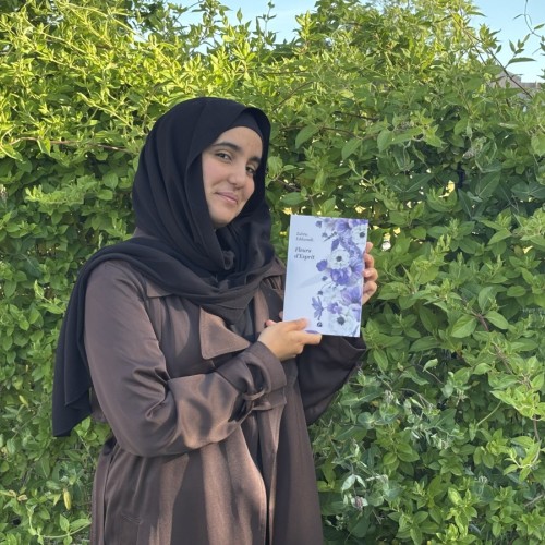 Rennes : étudiante, Zahra Eddaoudi, publie son premier recueil de poèmes