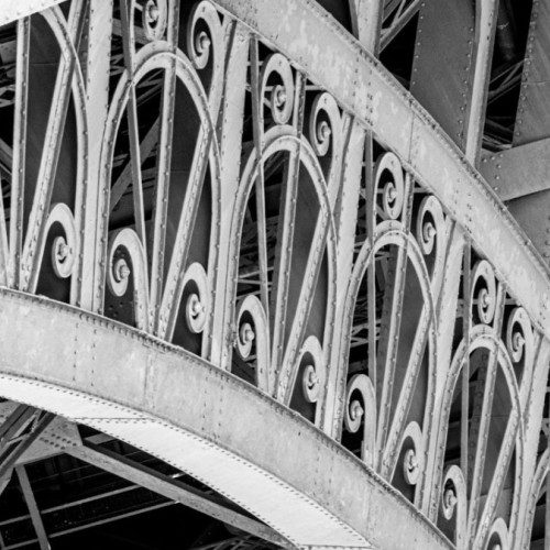 Quel monument grenoblois est signé Gustave Eiffel ?