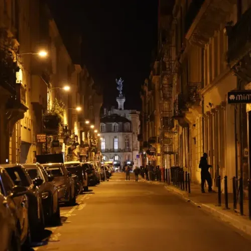 La ville de Bordeaux rallume l'éclairage public nocturne
