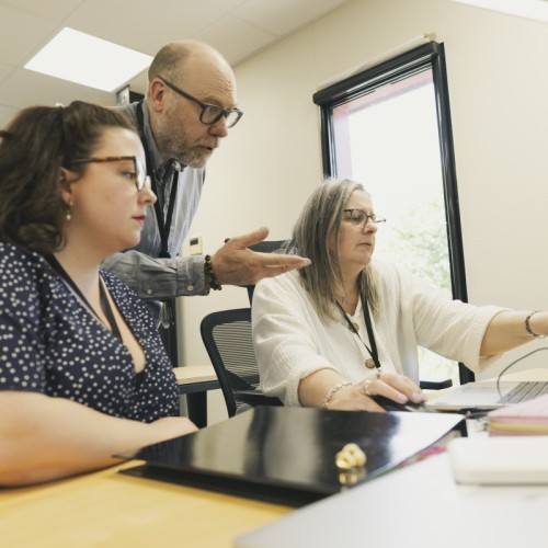 Favoriser l'emploi des seniors en situation de handicap