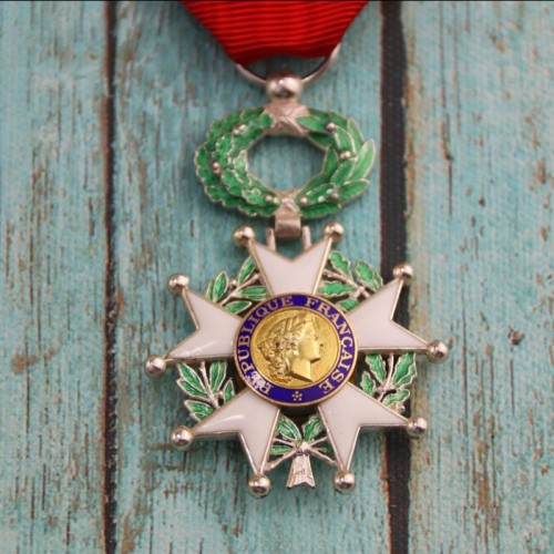 Le 19 mai 1802, la Légion d'honneur est créée à Paris