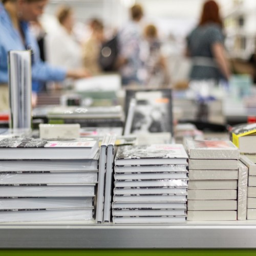 Venez à la rencontre de nombreux auteurs à la Fête du livre d'Hyères