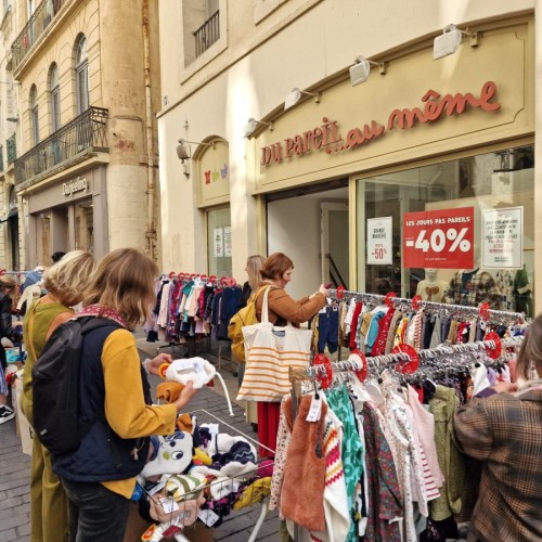 Une grande braderie printanière en centre-ville