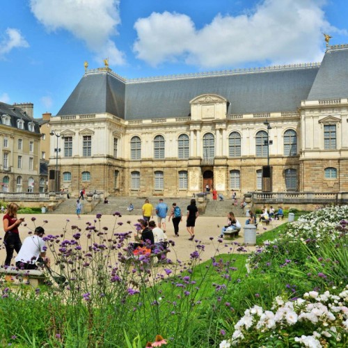 Rennes : en raison d'un procès à risque, une partie du centre historique fermée à la circulation