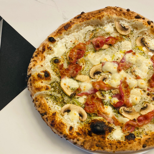 Des pizzas napolitaines préparées à la minute à Nantes