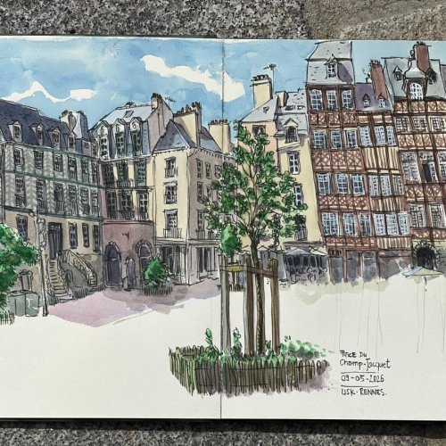 Rennes : des dessinateurs qui « croquent » la ville sur le vif exposent leurs œuvres dans un bar