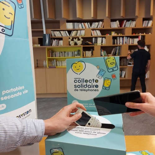 Une grande collecte solidaire de téléphones portables à Bordeaux