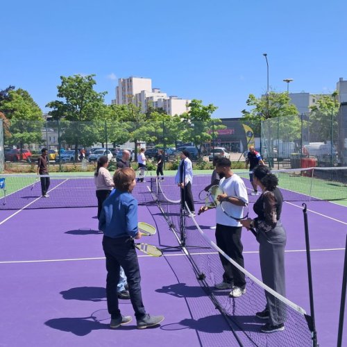 Un job-dating dans un club de tennis près de Rouen