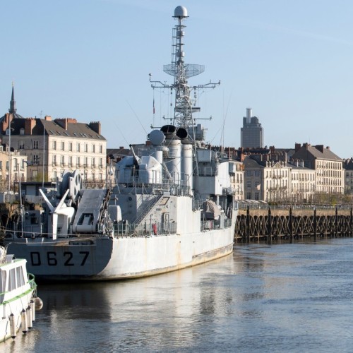 Le 8 juin 1988, Le Maillé-Brézé amarrait au quai de la Fosse à Nantes